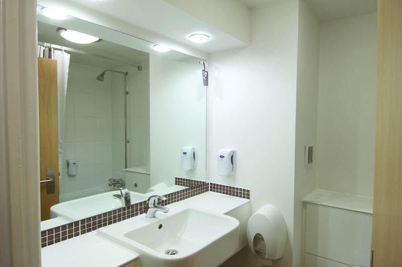 Premier Inn Кетеринг Экстерьер фото