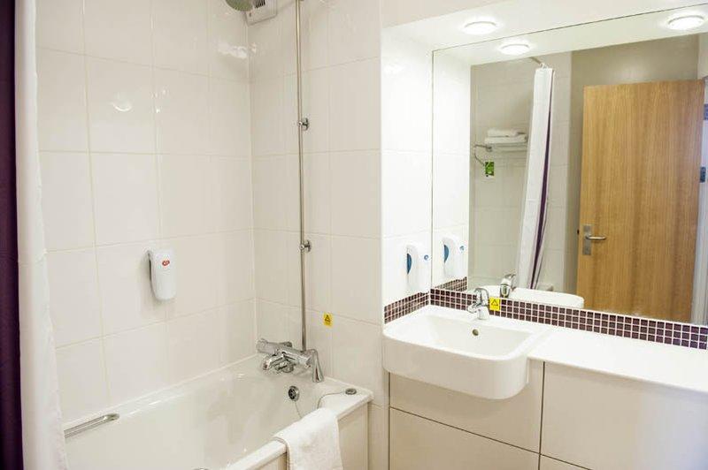 Premier Inn Кетеринг Экстерьер фото